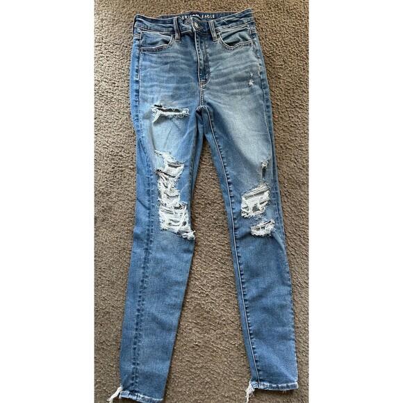 American Eagle Outfitters Denim - American Eagle AEO Distressed  Size 6 Mom Jean Jeggings
